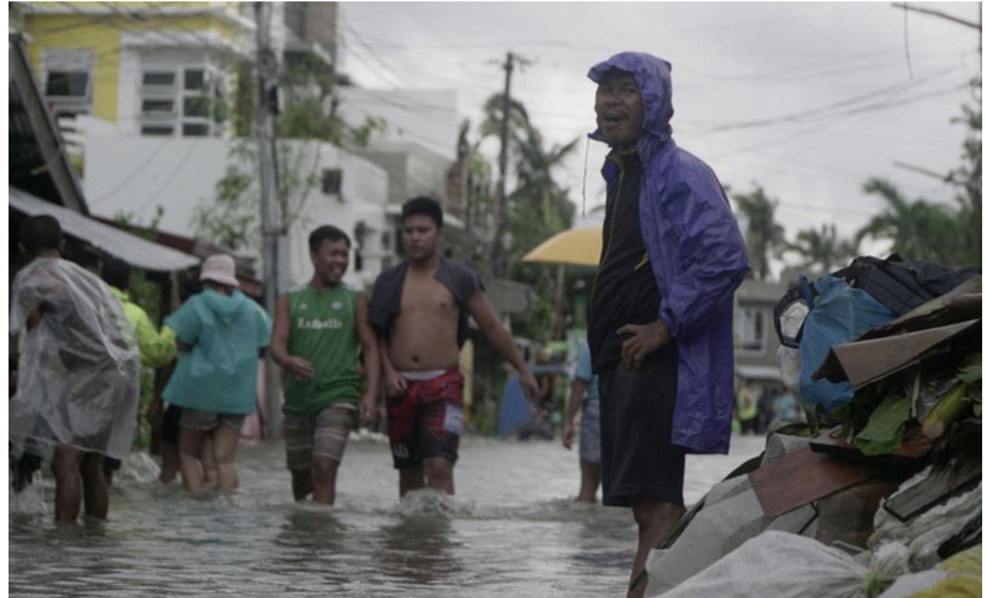 Bão[-]Vongfong[-]tàn[-]phá[-]nặng[-]nề[-]nhiều[-]thị[-]trấn[-]của[-]Philippines